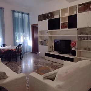 villa-il-sole.hotelitalianriviera.com/