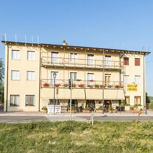 Cristina Hotel